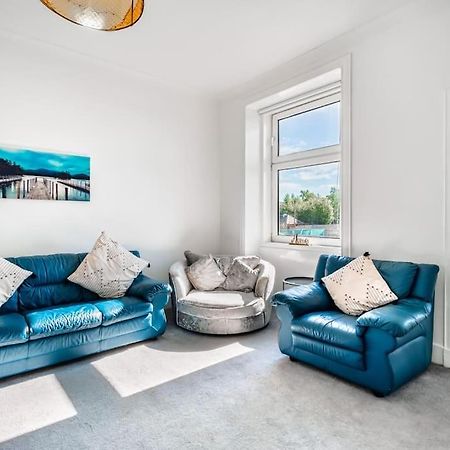 ווישאו Kali Apartment - Spacious 3 Bed Apartment In Wishaw מראה חיצוני תמונה